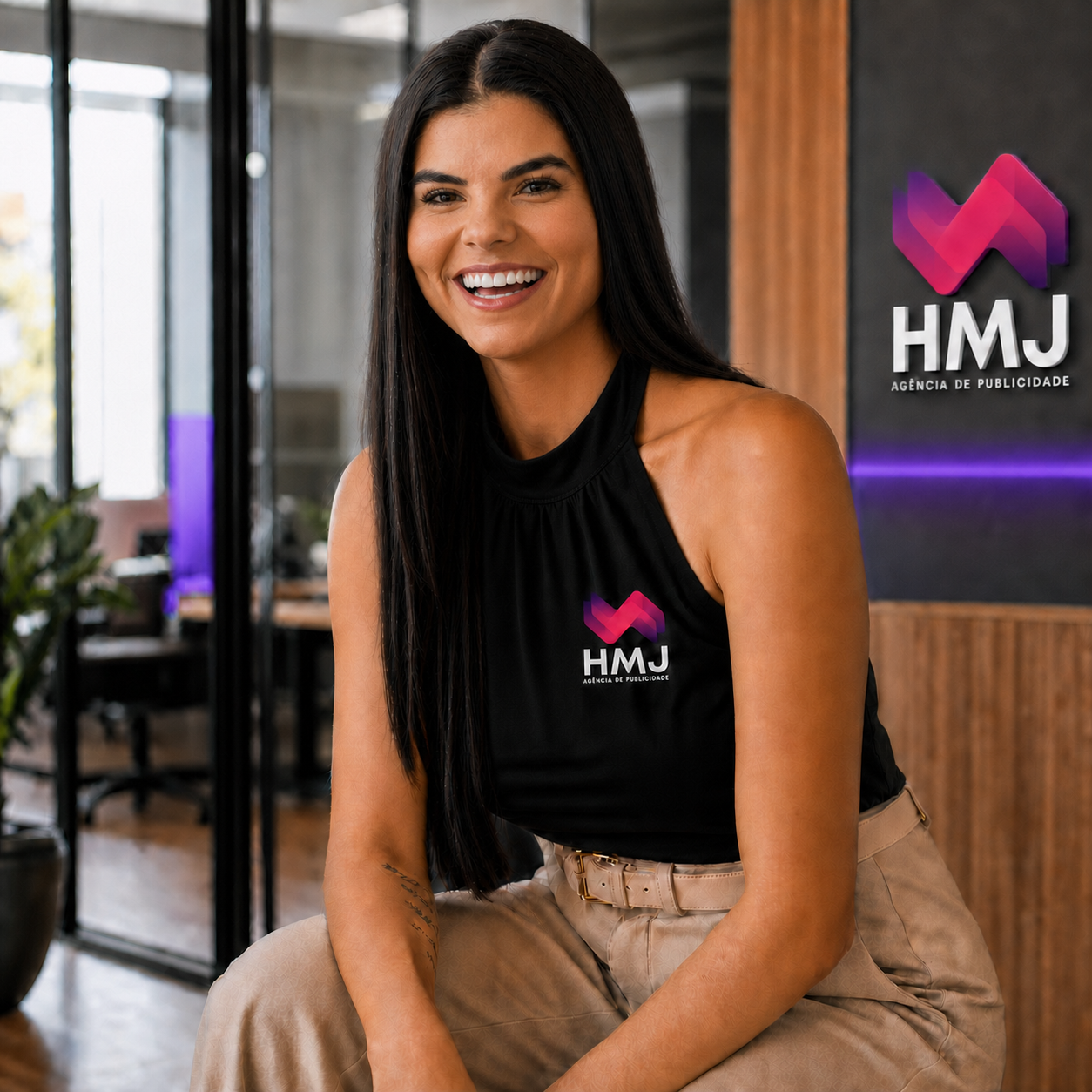 Huliane Brandão, social media, gestora de tráfego e web designer da HMJ